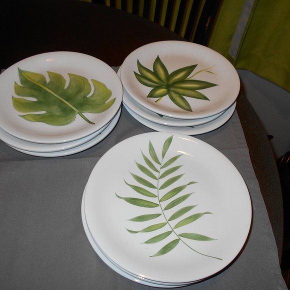 Appetizer Plates 10 Each White 8" Round - Picture 2 of 11